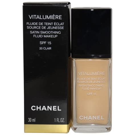 chanel vitalumiere satin smoothing fluid makeup 20 clair|Chanel Vitalumiere Satin Fluid Makeup SPF 15 Swatches.